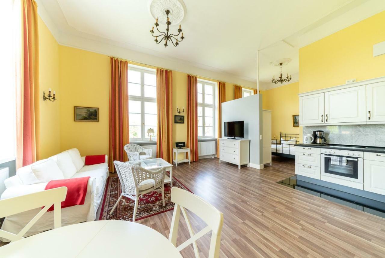 Appartement Gutshaus Gross Helle à Mölln Extérieur photo