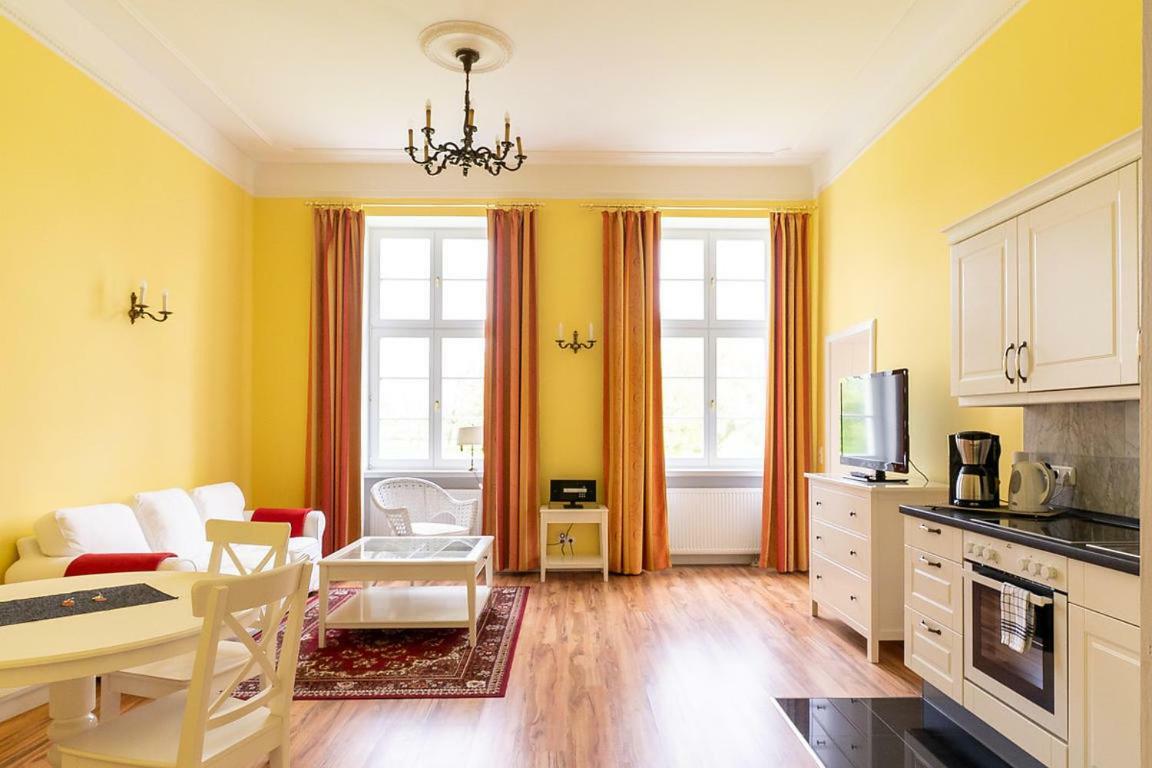 Appartement Gutshaus Gross Helle à Mölln Extérieur photo